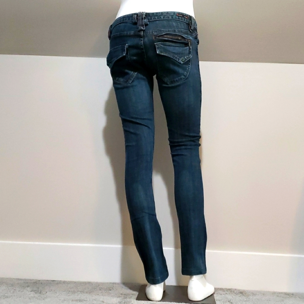 Y2K low rise straight leg skinny fit jeans
